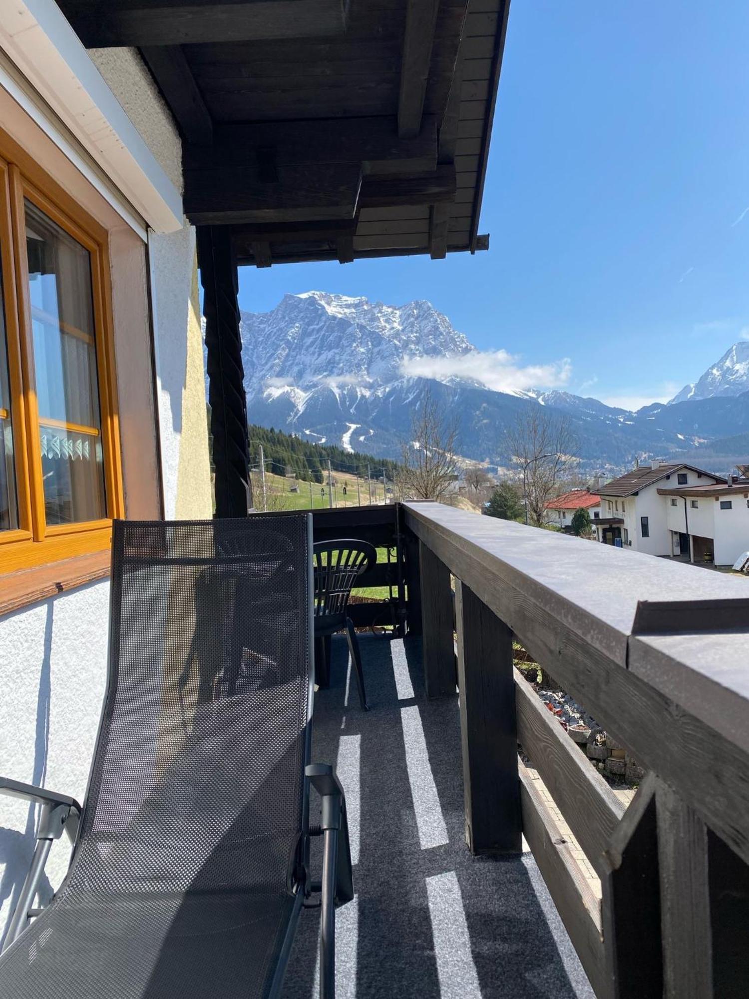 Zugspitzhaus Monika Lermoos Exterior foto